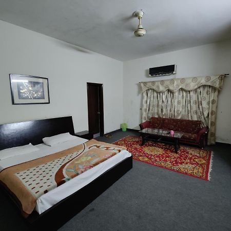 לאהור Magnum Hotel מראה חיצוני תמונה